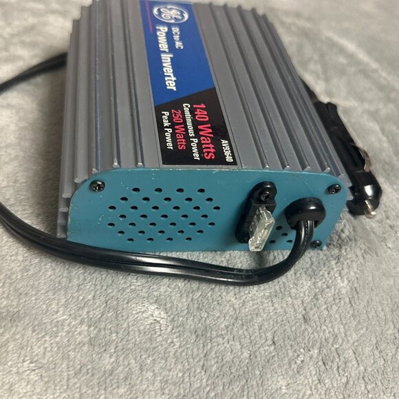 GE DC To AC Power Inverter AV93640 140 Watts Continuous 250 Peak Watts - Picture 3 of 8